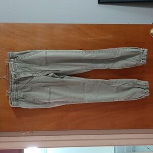 AE American Eagle Women's Next Level Stretch Joggers 12L